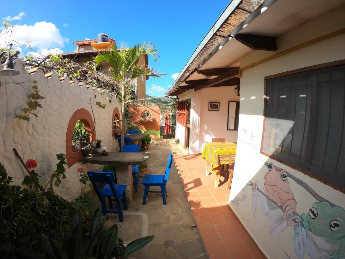 Andorina Hostal - Bed & Breakfast Samaipata Exterior foto